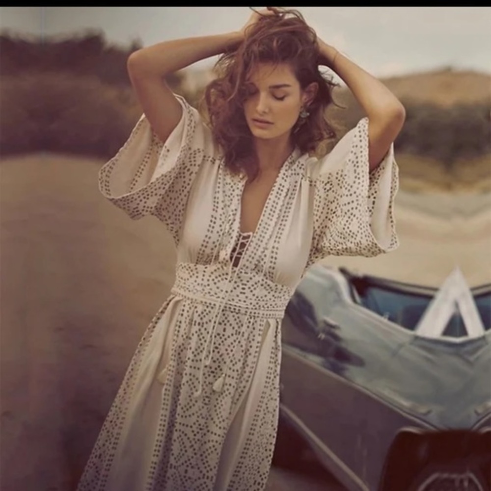 Free people bohemian printed v neck bell‎ sleeve flowy mid length dress w/ tie - Picture 2 of 12